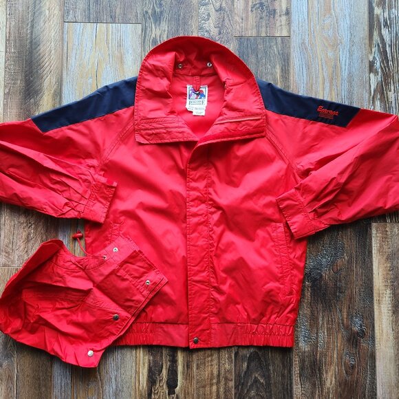 Vintage Peregrine Entrant Made in Japan Hoodie Windbreaker Jacket Full-Zip Red